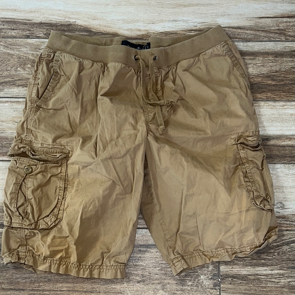 Treasure & Bond men’s tan cargo shorts